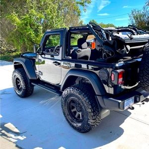 Meet your Posher, Miley